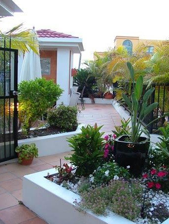 Shaz Maisons Beachside Holiday Apartments - Accommodation VIC 0