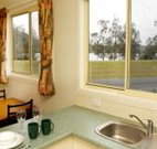 Mavis's Kitchen and Cabins - Accommodation VIC