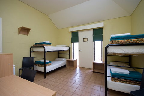 Ayers Rock - Outback Pioneer Lodge - Accommodation VIC 4