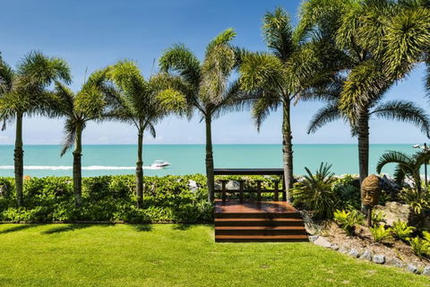 Trinity Beach Palace - Accommodation VIC 2