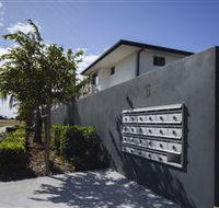 Bowen Residences - Accommodation VIC