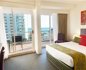 Mantra Twin Towns - Accommodation VIC 1