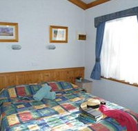 Lake Hamilton Motor Village and Caravan Park - Accommodation VIC