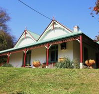 Ravenscroft and The Cottage - Accommodation VIC