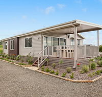 The Lake House Rothbury - Accommodation VIC