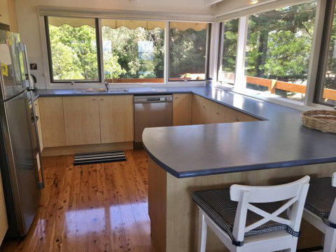 Surfside On Mollymook Beach - Accommodation VIC 3