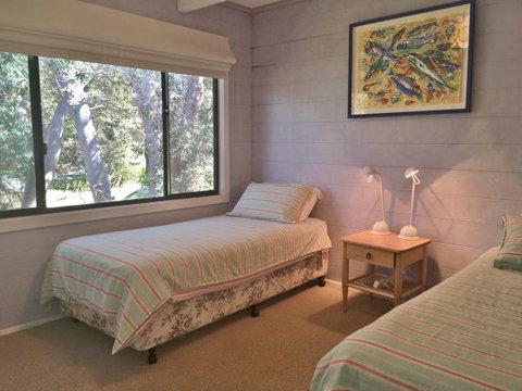 Surfside On Mollymook Beach - Accommodation VIC 8