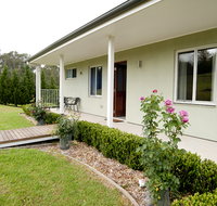 Highfields Country Cottages - Accommodation VIC