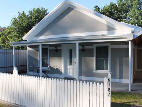 Jessie's Creek Cottage - Accommodation VIC 0