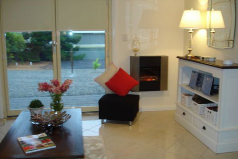 Auburn Pavilions - Accommodation VIC 2