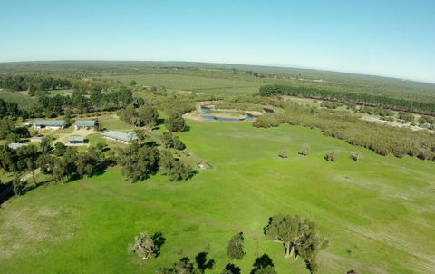 Sandy Lake Farm Stay Accommodation Gingin WA - Accommodation VIC 0