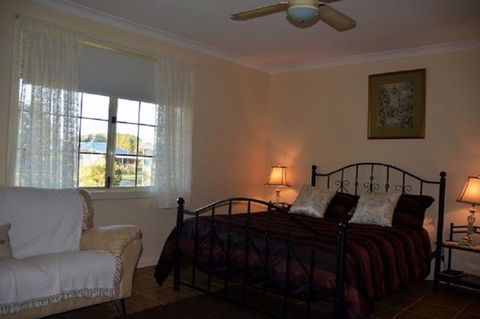 Sandy Lake Farm Stay Accommodation Gingin WA - Accommodation VIC 4