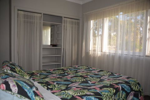 Sandy Lake Farm Stay Accommodation Gingin WA - Accommodation VIC 6