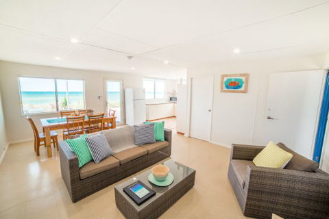 Mackerel Islands - Accommodation VIC 3