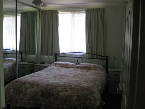 Grantham House  Pet Friendly Holiday Home - Accommodation VIC 6