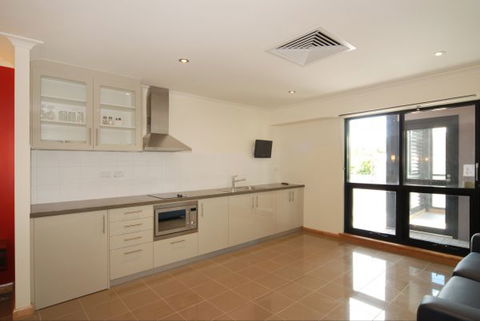 Tanunda Hotel And Apartments - Accommodation VIC 5