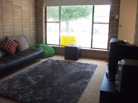 Anchorage 8 - Accommodation VIC 3