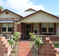 Two Cow Cottage Bed and Breakfast - Accommodation VIC