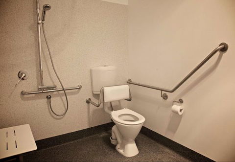 Penguin Beachfront Apartments - Accommodation VIC 5