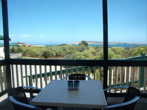 Elliston Waterloo Bay Tourist Park - Accommodation VIC 0