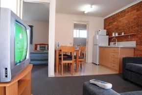 Tea House Motor Inn - Accommodation VIC 2