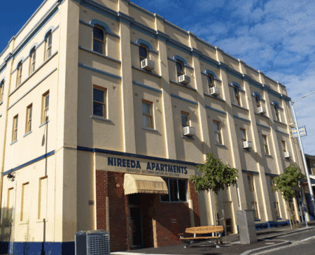 Apartments Nireeda on Clare - Accommodation VIC
