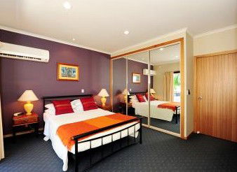 Portside Executive Apartments - Accommodation VIC 1