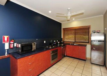 Portside Executive Apartments - Accommodation VIC 3