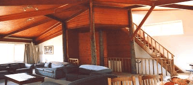 The Pole House - Accommodation VIC