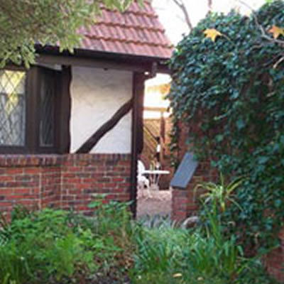 Pettswood Lodge - Accommodation VIC 2