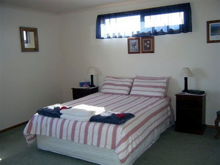 Shannon Coastal Cottages - Accommodation VIC 3