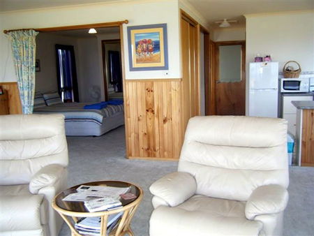 Shannon Coastal Cottages - Accommodation VIC 4