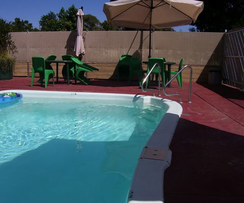 Twin City Motor Inn - Accommodation VIC 1