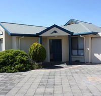 Robe Dolphin Court Apartments - Accommodation VIC