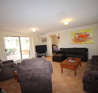 LJ Hooker Goolwa Holiday Rentals - 12 Willmett Road Goolwa Beach - Accommodation VIC
