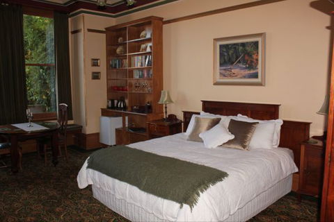 The Turret House - Accommodation VIC 4