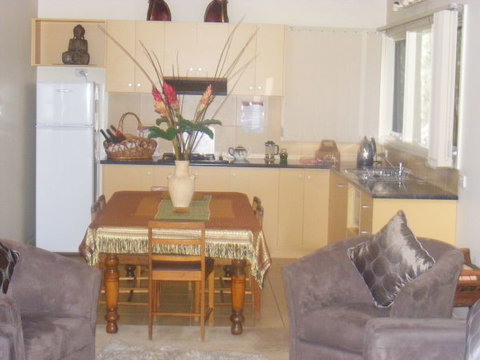 Weeroona Retreat B&B - Accommodation VIC 5