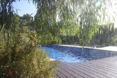 Arusha B&B Retreat - Accommodation VIC 2