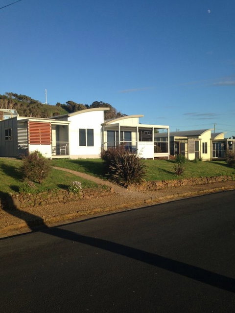 Azzure Beach Houses - Accommodation VIC 0