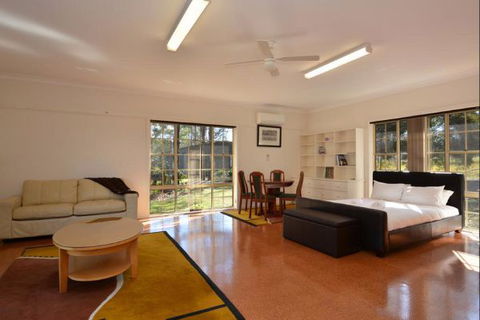 Abelia House - Accommodation VIC 1