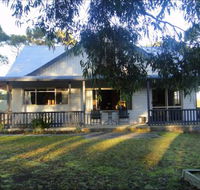 Arties Cottage Accommodation - Accommodation VIC