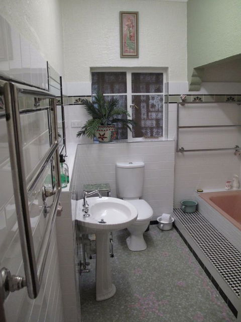 B&B Wodonga - Art Deco Accommodation - Accommodation VIC 8