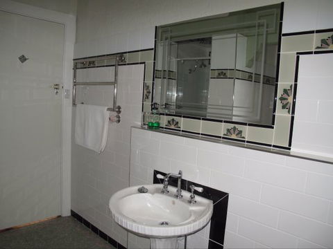B&B Wodonga - Art Deco Accommodation - Accommodation VIC 9