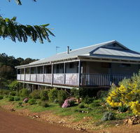 Blue House Bed and Breakfast - Accommodation VIC