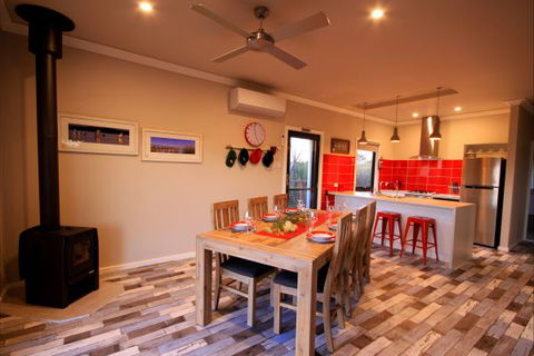 Coorong Cabins - Accommodation VIC 2