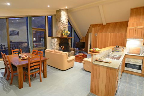 Falls Creek Country Club - Accommodation VIC 5