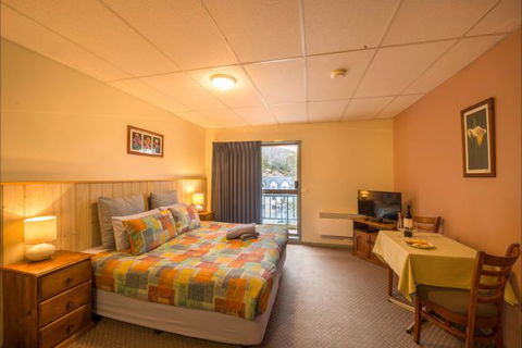Falls Creek Country Club - Accommodation VIC 8