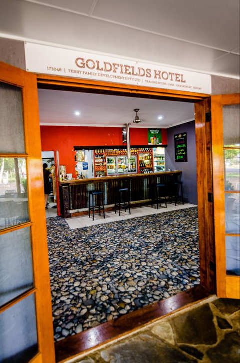Goldfields Hotel And Finnigan's Rest - Accommodation VIC 3