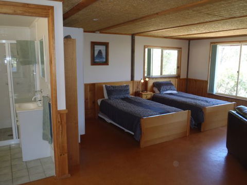 Guy's Cross Farm Cottage - Accommodation VIC 0