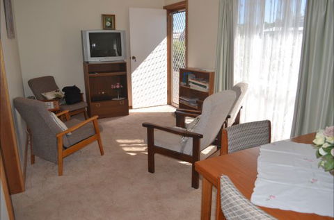Hillview - Accommodation VIC 3
